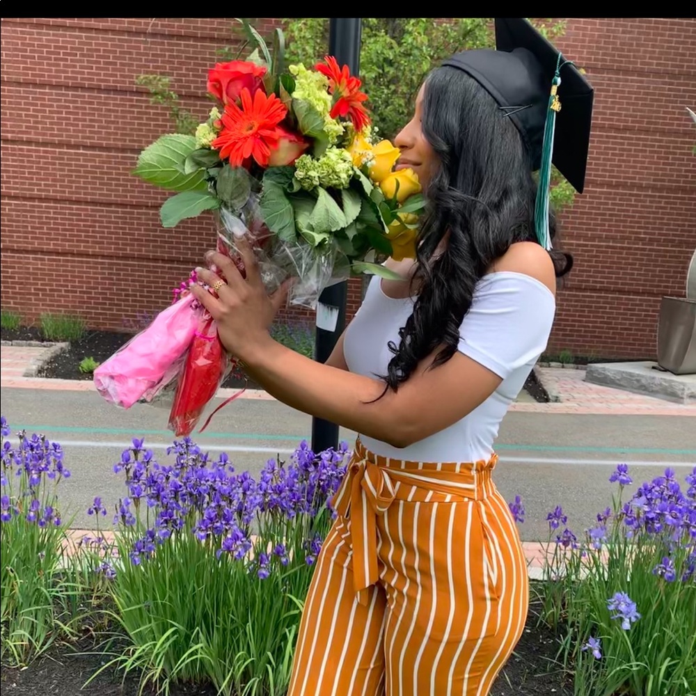 Meet your Posher, Iliandra ☺️🌸🌺🌹